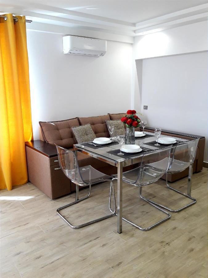 Light Apartment Center City 키시나우 외부 사진