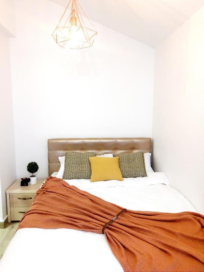 Light Apartment Center City 키시나우 외부 사진